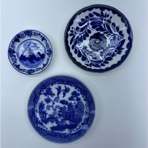 Blue White Vintage Playes Japan Blue Willow Anfora Mexican Delft Windmill 3 pc